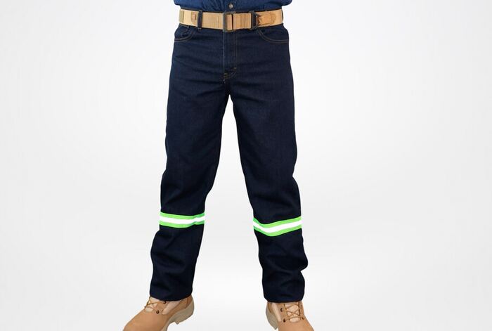 Pantalón de Mezclilla con Cinta Reflejante